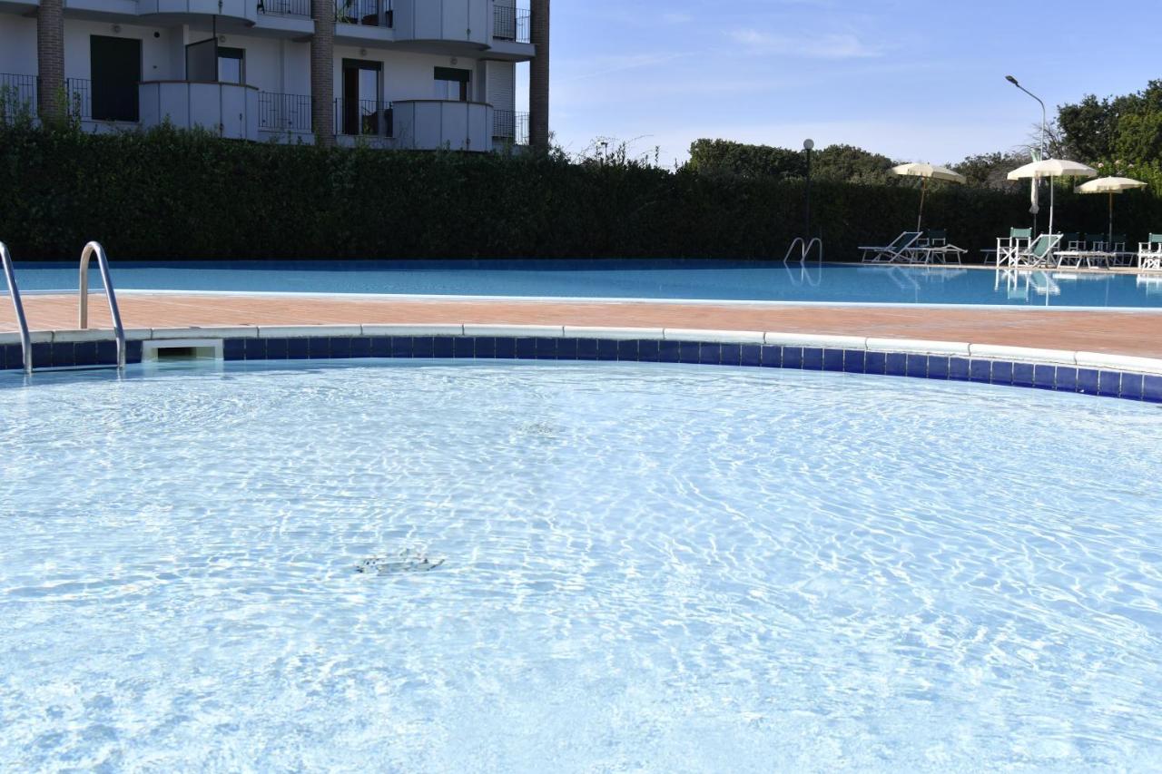 Апарт готель Le Residenze Di Santa Costanza - Mirto/Corbezzolo Сан-Вінченцо Екстер'єр фото