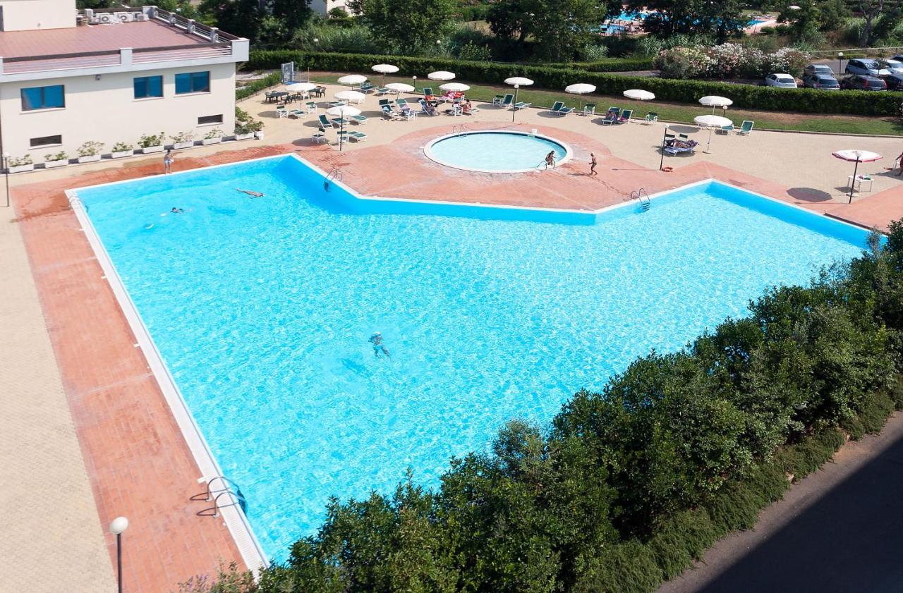 Апарт готель Le Residenze Di Santa Costanza - Mirto/Corbezzolo Сан-Вінченцо Екстер'єр фото